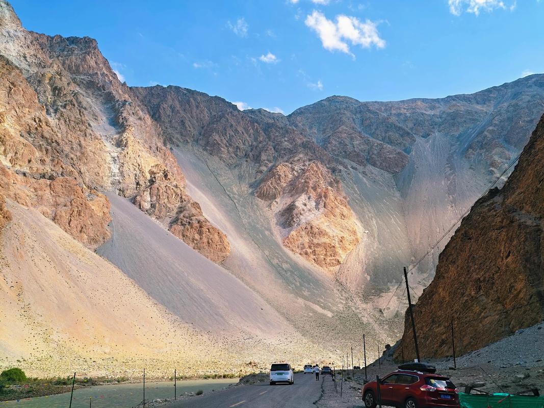 2026新疆旅遊最佳季節指南｜四季景色、氣候、月份玩法完整解析